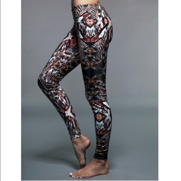 Onzie Pants - Onzie Boho Yoga Jamaica Feather Leggings Small